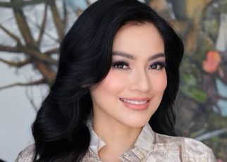 Titi Kamal Ungkap Tantangan Bintangi Film ‘The Doll Ghawiah’, Refresh ke Curug dan Hutan